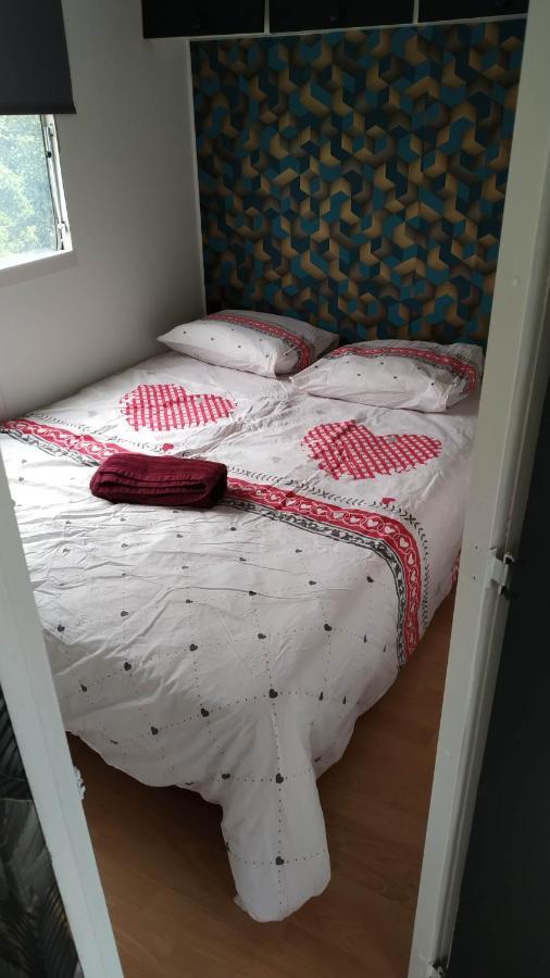 Gite "Home" - Piscine Juvigny Les Vallees Bilik gambar